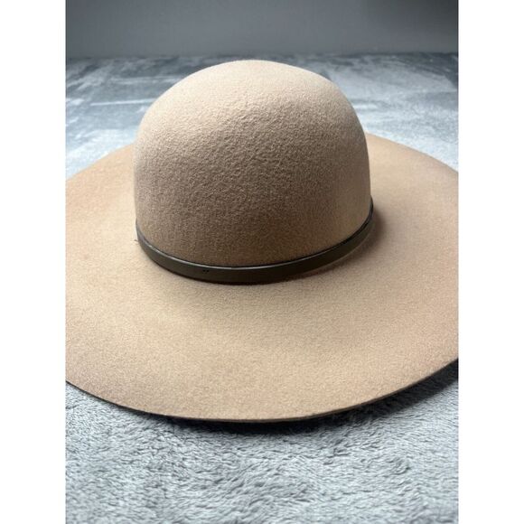 House of Harlow 1960 Accessories - House Of Harlow 1960 Womens 100% Wool beige Floppy Hat w Band Gold Buckle
